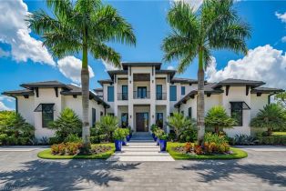 Single Family Residence, 882 CASSENA Pelican Bay, FL 34108 