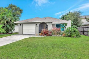 , Vanderbilt Beach, FL 