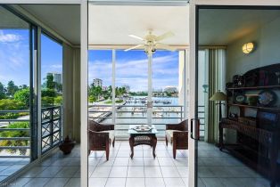 , 4560 Gulf Shore Blvd N # 213, Naples FL 34103