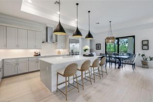 , 2472 Breakwater Way # 202, Naples FL 34112