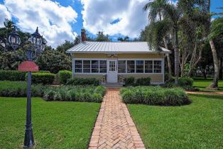 Single Family Residence, 88 11th Olde Naples, FL 34102 