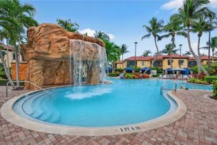 , 975 Sandpiper St # A204, Naples FL 34102