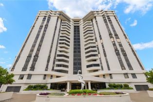 High Rise (8+), 6001 Pelican Bay Blvd # 1205, Naples FL 3410834108 