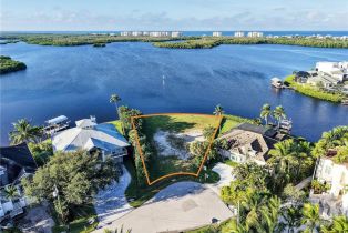 Land, 266 6th St, Bonita Springs FL 34134