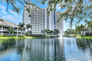 , 6361 Pelican Bay Blvd # 904, Naples FL 34108