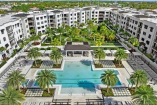 Mid Rise (4-7), 1125 Central Ave # 566, Naples FL 3410234102 