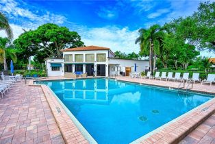 , 586 Beachwalk Cir # 305, Naples FL 34108