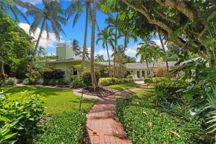 Single Family Residence, 280 4th Olde Naples, FL 34102 