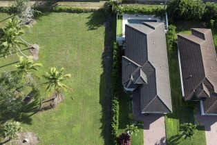 Land, 2700 Linda Dr, Naples FL 34112