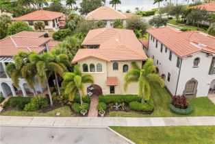 Single Family Residence, 1300 KENDARI East Naples, FL 34113 