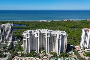 , 7117 Pelican Bay Blvd # 402, Naples FL 34108