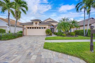 , 8468 Indian Wells Way, Naples FL 34113