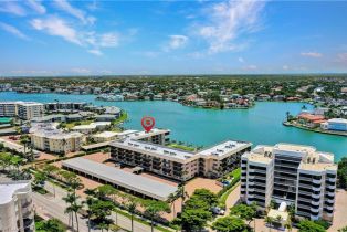 Mid Rise (4-7), 3200 Gulf Shore Blvd N # 401, Naples FL 34103