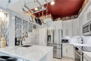 Villa Attached, 15063 Sterling Oaks Wildcat Cove, FL 34110 