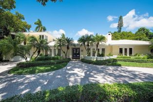 Single Family Residence, 221 2nd Ave N, Naples FL 34102