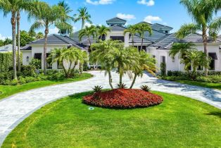 Single Family Residence, 695 Wedge Dr, Naples FL 34103