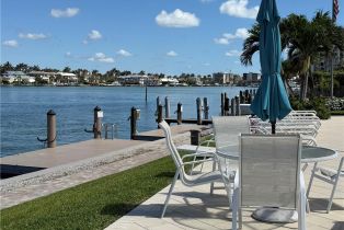 Mid Rise (4-7), 2880 Gulf Shore Blvd N # 404, Naples FL 3410334103 