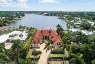 Single Family Residence, 600 Galleon Port Royal, FL 34102 