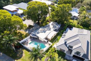 Single Family Residence, 1290 10th Park Shore, FL 34102 