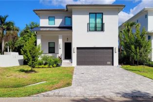 Single Family Residence, 511 91st Ave N, Naples FL 34108