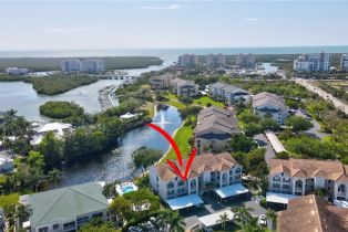 , 575 Club Side Dr # 202, Naples FL 34110