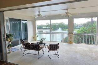 Mid Rise (4-7), 720 Waterford Dr # 302, Naples FL 3411334113 