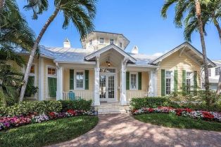 Single Family Residence, 165 Broad Ave S, Naples FL 34102