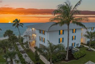 Low Rise (1-3), 10573 Gulf Shore Dr # 306, Naples FL 3410834108