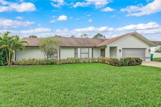 Single Family Residence, 186 Wickliffe Dr, Naples FL 34110