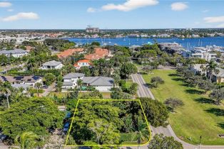 Land, 709 Broad Ave S, Naples FL 34102