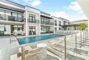 Low Rise (1-3), 850 Central Ave 310