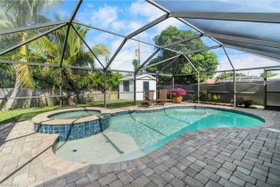 , 659 108th Ave N, Naples FL 34108