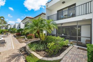 Low Rise (1-3), 1060 6th St S # 1060, Naples FL 3410234102 