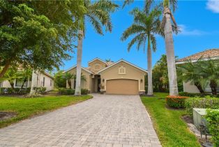 Single Family Residence, 1558 Serrano Cir, Naples FL 34105