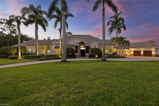 Single Family Residence, 707 Hickory Pelican Bay, FL 34108 