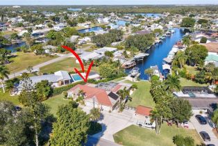 Single Family Residence, 13334 Caribbean Fort Myers Shores, FL 33905 