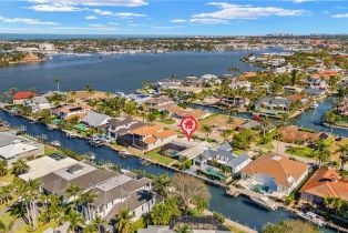 Single Family Residence, 1400 MARLIN Royal Harbor, FL 34102 