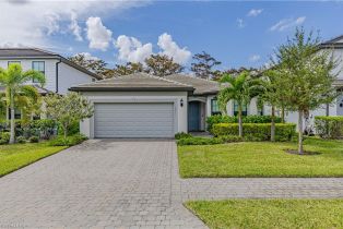 Single Family Residence, 10371 Ventana Ln, Naples FL 34120