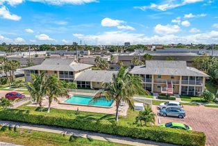 Low Rise (1-3), 2000 Alamanda Dr # 206, Naples FL 3410234102
