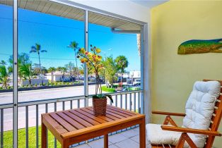 , 1550 Gulf Shore Blvd N # W4, Naples FL 34102