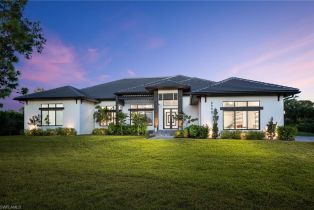 Single Family Residence, 6590 Trail Pelican Bay, FL 34108 