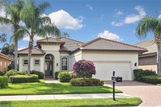 , 6044 Dogleg Dr, Naples FL 34113