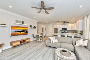 Single Family Residence, 725 95th Ave N, Naples FL 34108