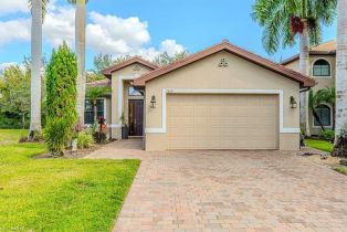 Single Family Residence, 7859 Bucks Run Dr, Naples FL 34120