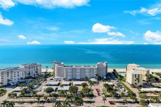 Mid Rise (4-7), 3443 Gulf Shore Blvd N # 309, Naples FL 34103