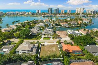 , 3670 Crayton Rd, Naples FL 34103