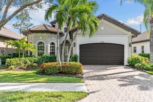Single Family Residence, 7864 Valencia Ct, Naples FL 34113