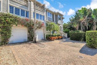 , 993 8th St S # 2, Naples FL 34102