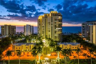 , 4021 Gulf Shore Blvd N # 903, Naples FL 34103