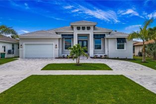 Single Family Residence, 872 Swan Marco Island, FL 34145 